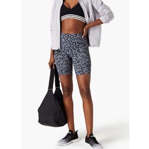 Monrow active wear shorts size medium leopard print Brand new with tags.